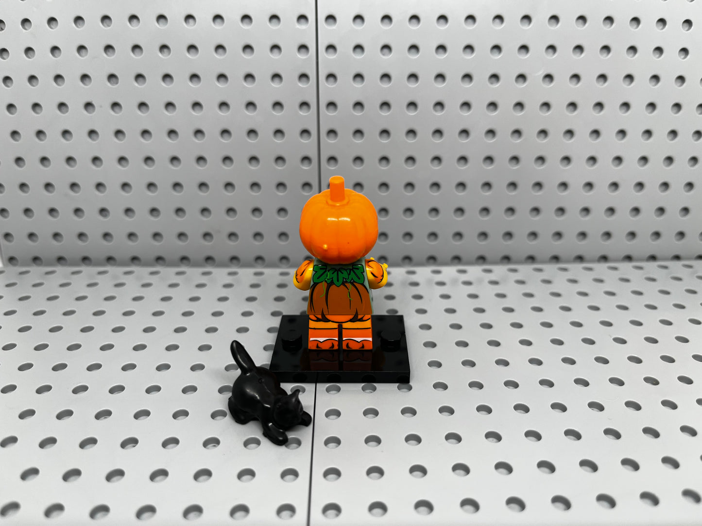 Pumpkin Head Custom Block-Style Figure