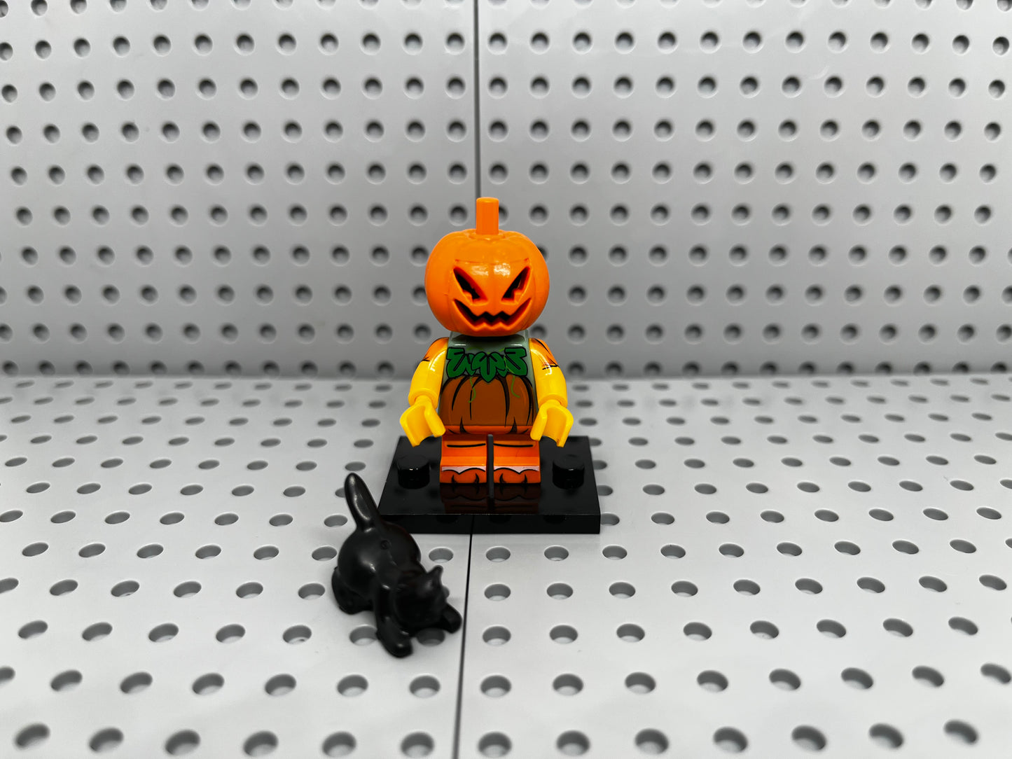 Pumpkin Head Custom Block-Style Figure