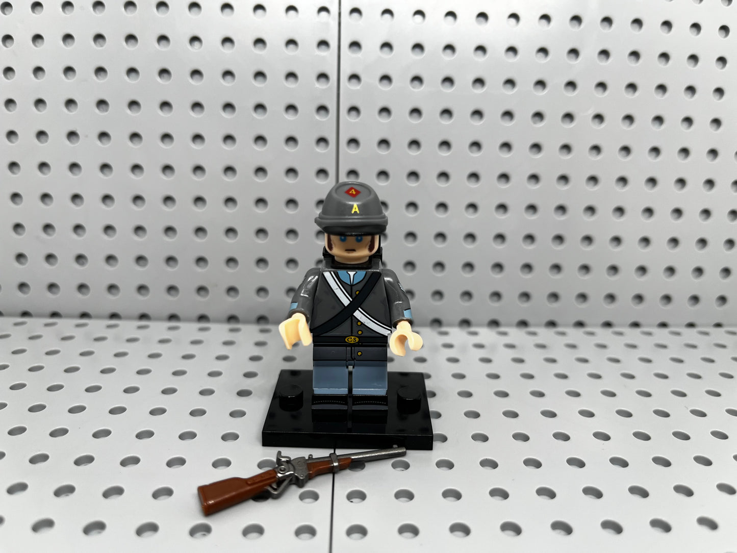 Civil War Southern Soldier Custom Block-Style Figure