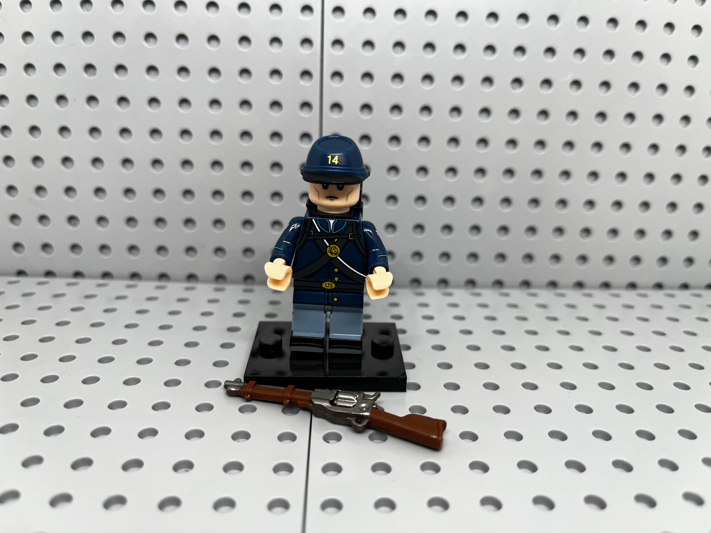 Civil War Northern Soldier Custom Block-Style Figure