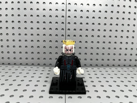 Raiser Custom Block-Style Figure