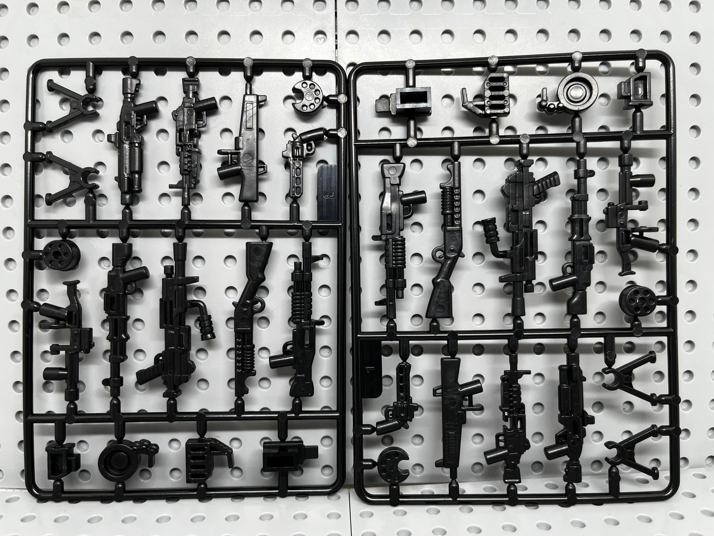 Weapon Set 2 Custom Block-Style Figure