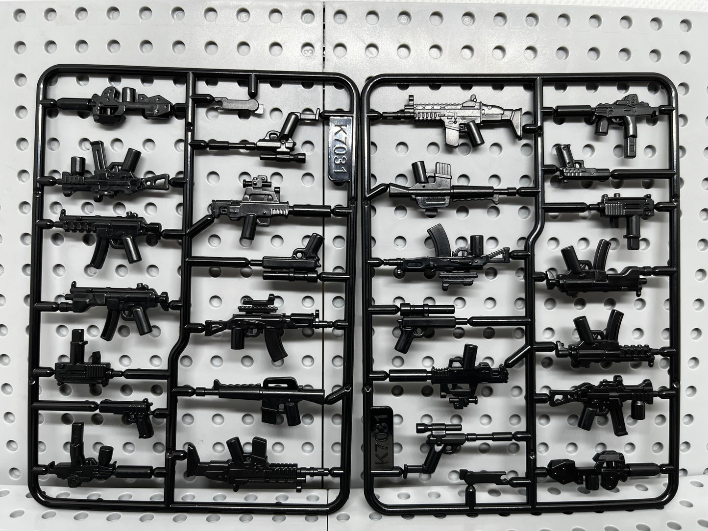 Weapon Set 3 Custom Block-Style Figure