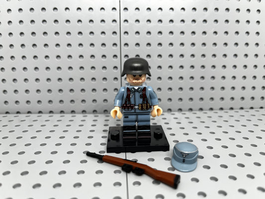 German Luftwaffe Soldier Custom Block-Style Figure