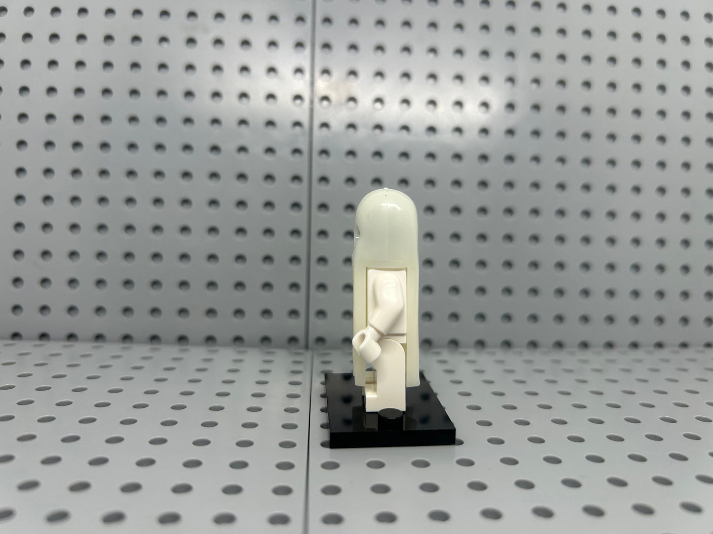 Ghost Custom Block-Style Figure