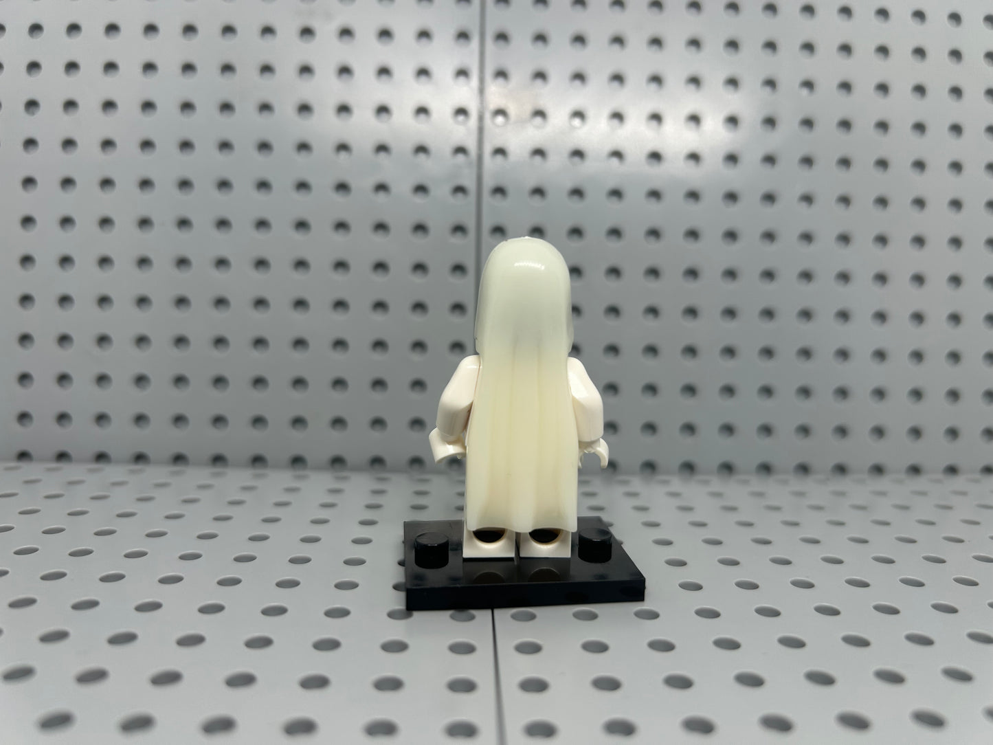 Ghost Custom Block-Style Figure