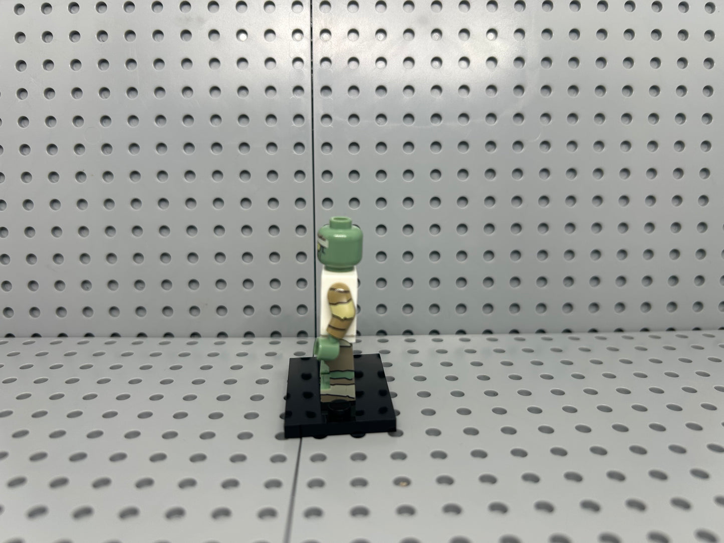 Garden Vs Zombie Office Zombie Custom Block-Style Figure