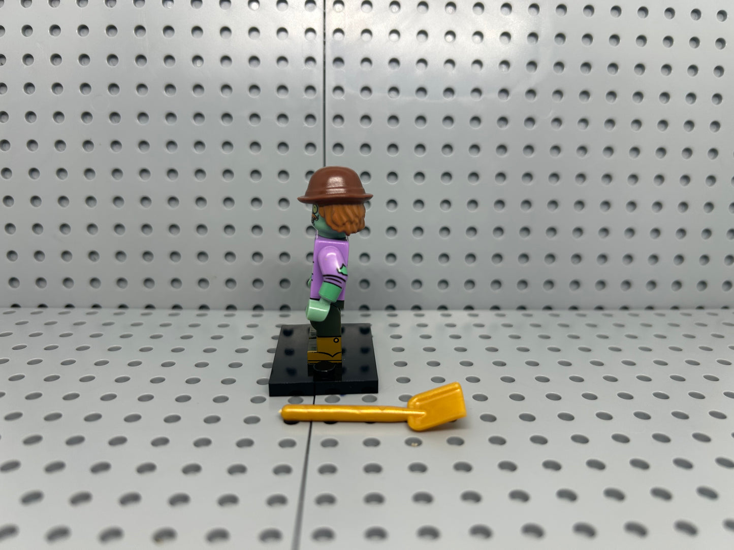 Garden Vs Zombie Shovel Zombie Custom Block-Style Figure