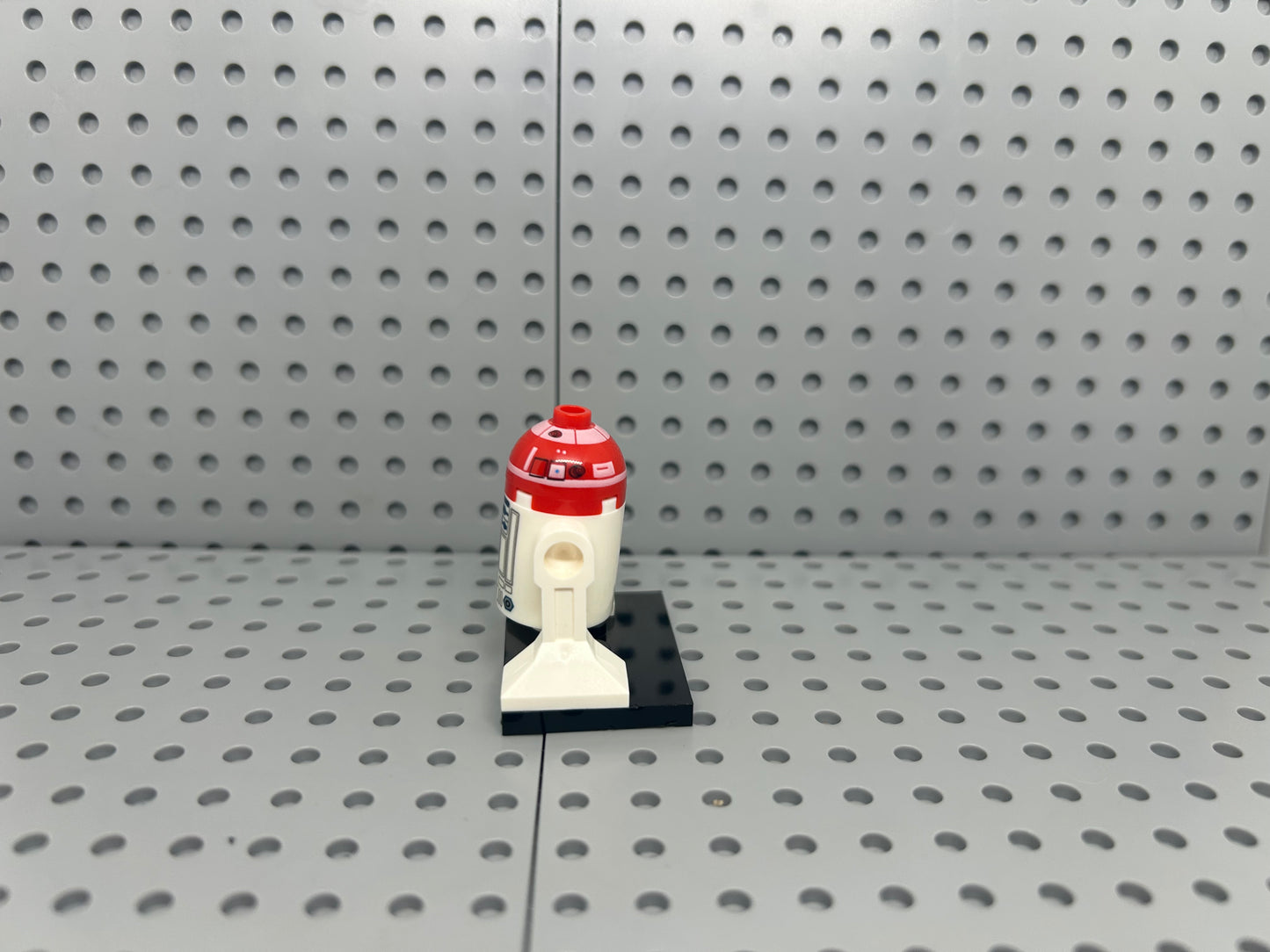 Galactic Blue Repair Bot Custom Block-Style Figure