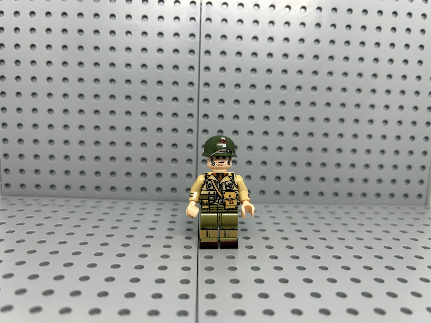 US Army Captain Custom Block-Style Figure
