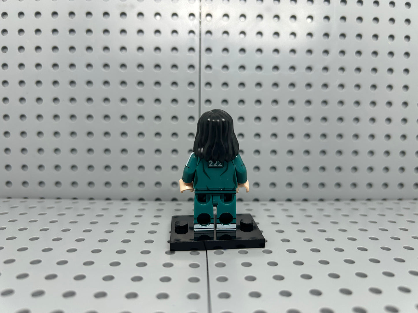 Game Contestant 222 Custom Block-Style Figure