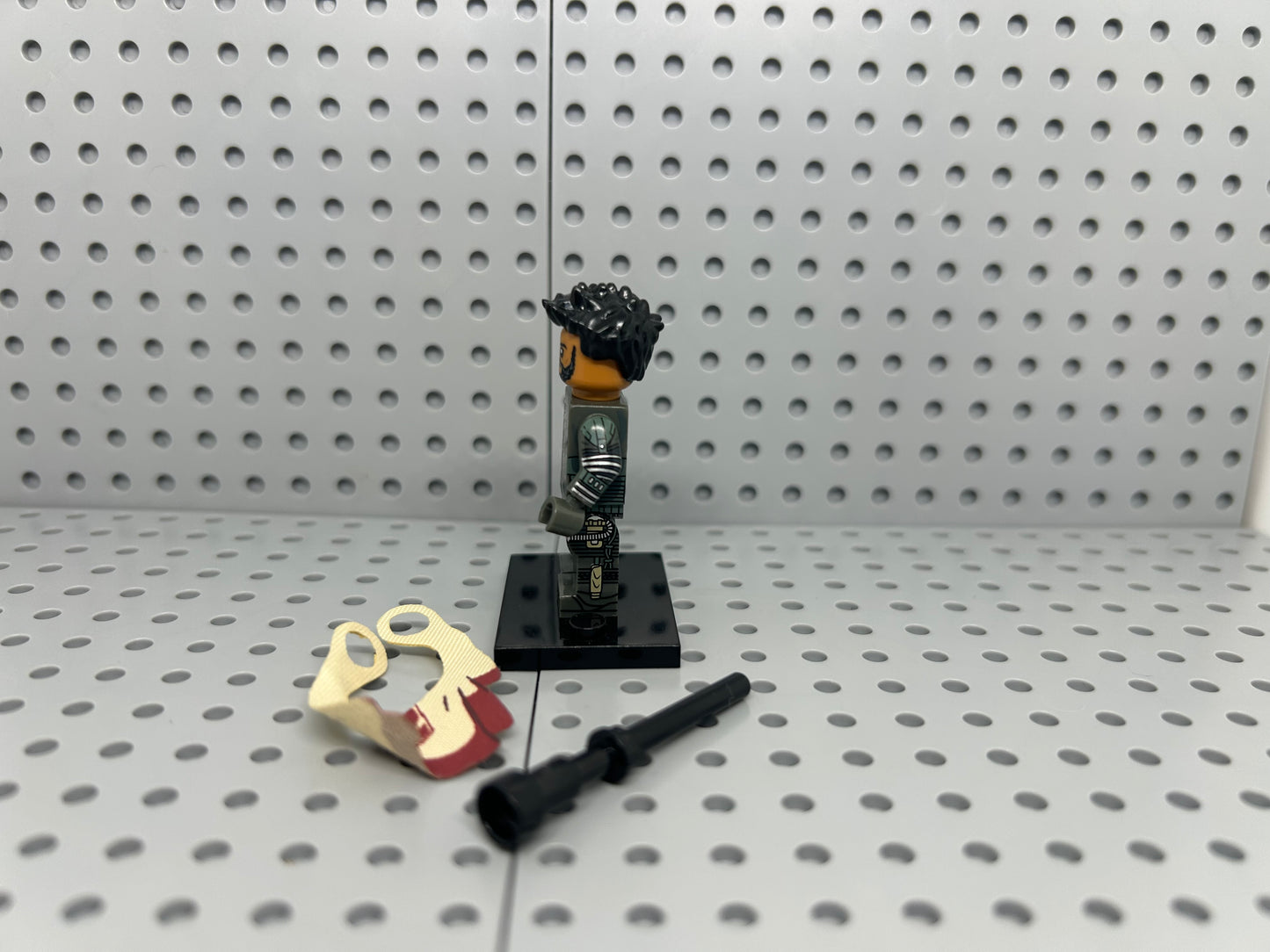 Galactic Commander Raxar Custom Block-Style Figure