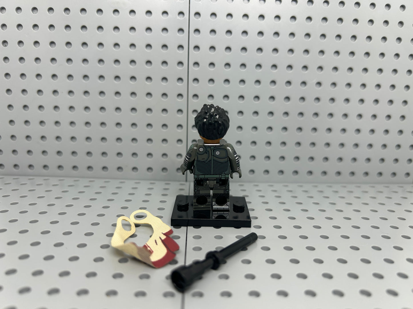 Galactic Commander Raxar Custom Block-Style Figure