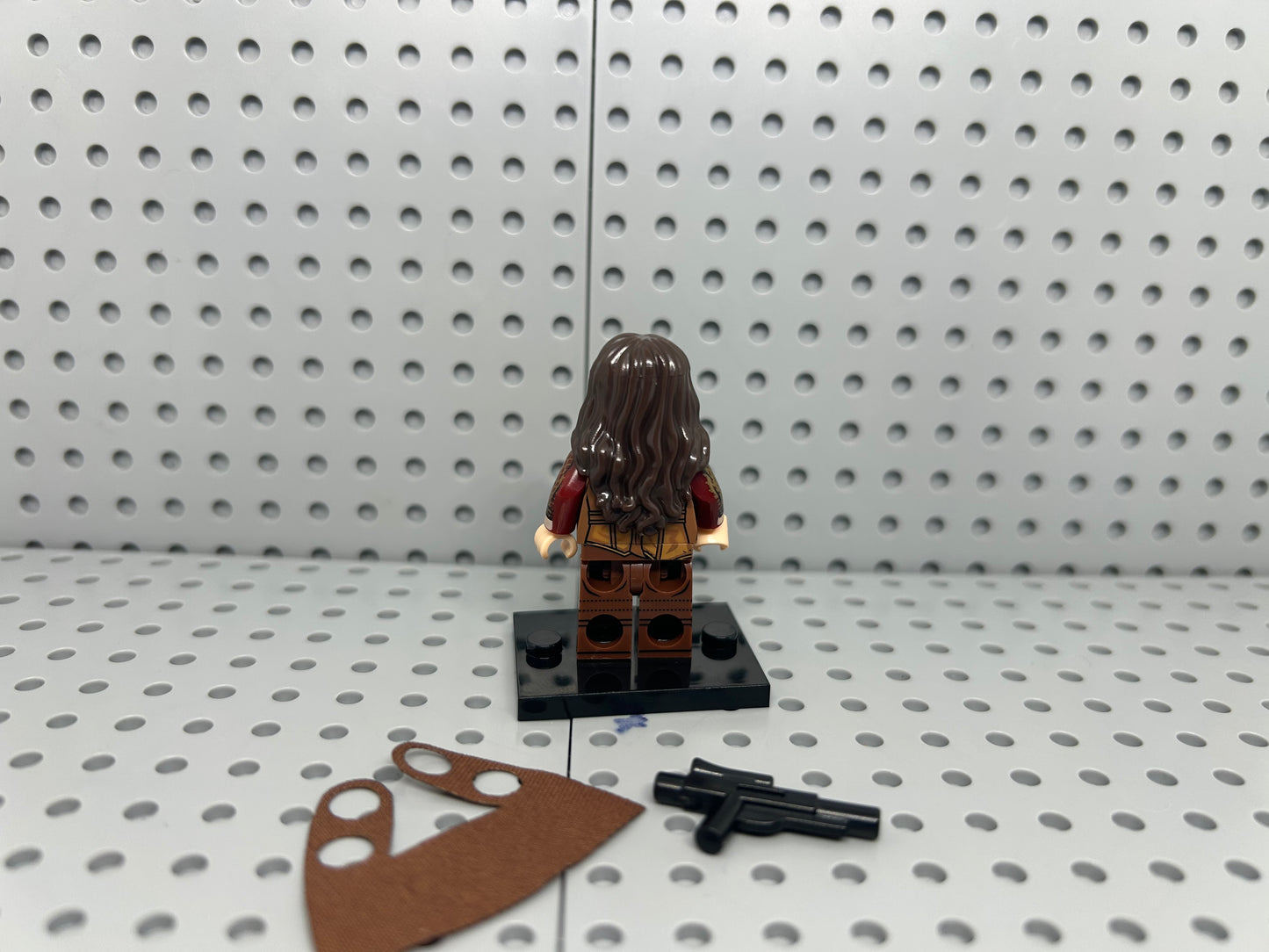 Galactic Lyra Caren Custom Block-Style Figure