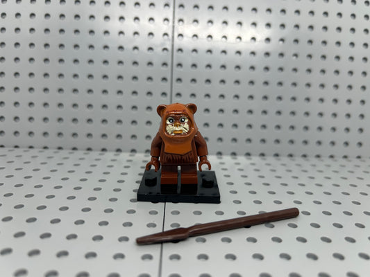 Cedar Scout Custom Block-Style Figure