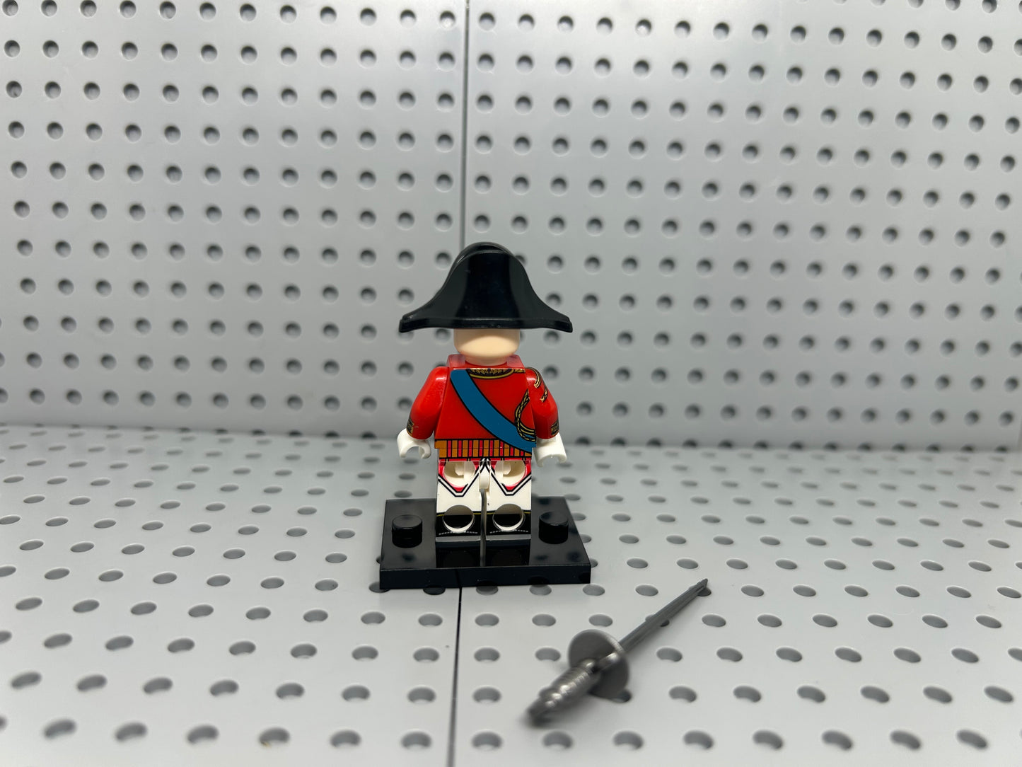 ￼Arthur Wellesley Custom Block-Style Figure