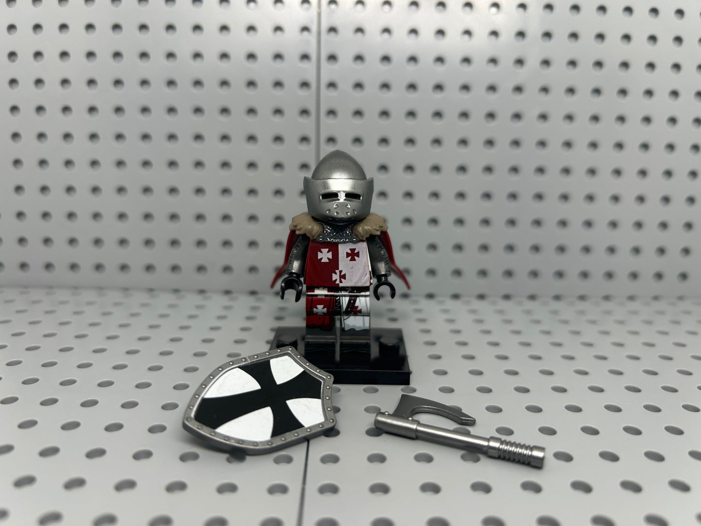 Medieval Knight Custom Block-Style Figure