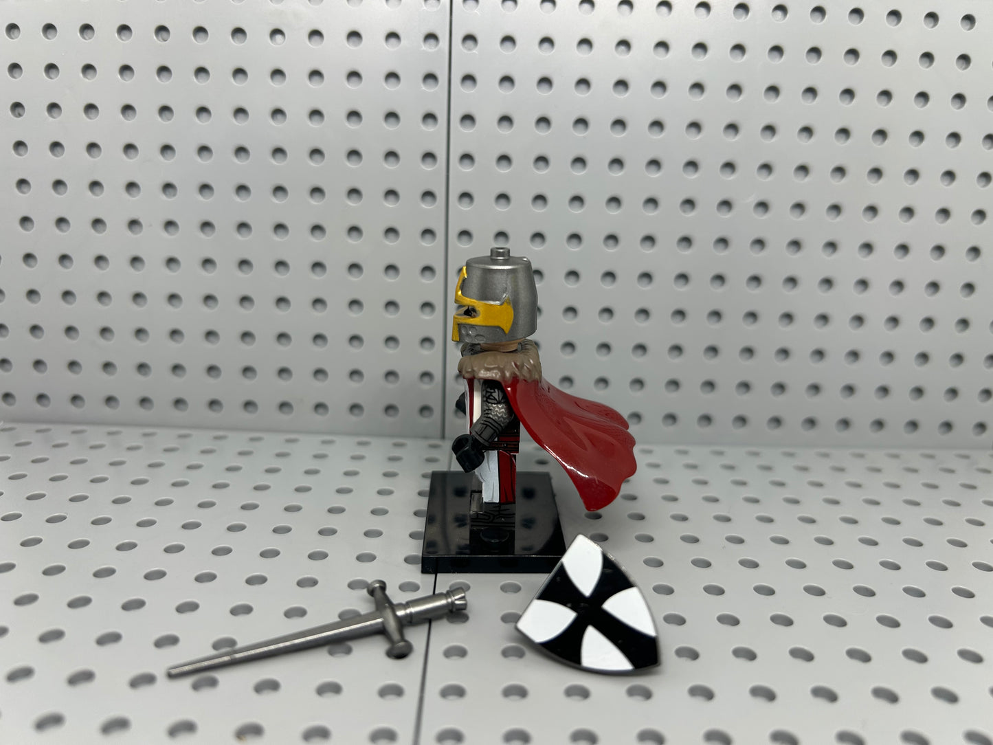 Medieval Knight Custom Block-Style Figure