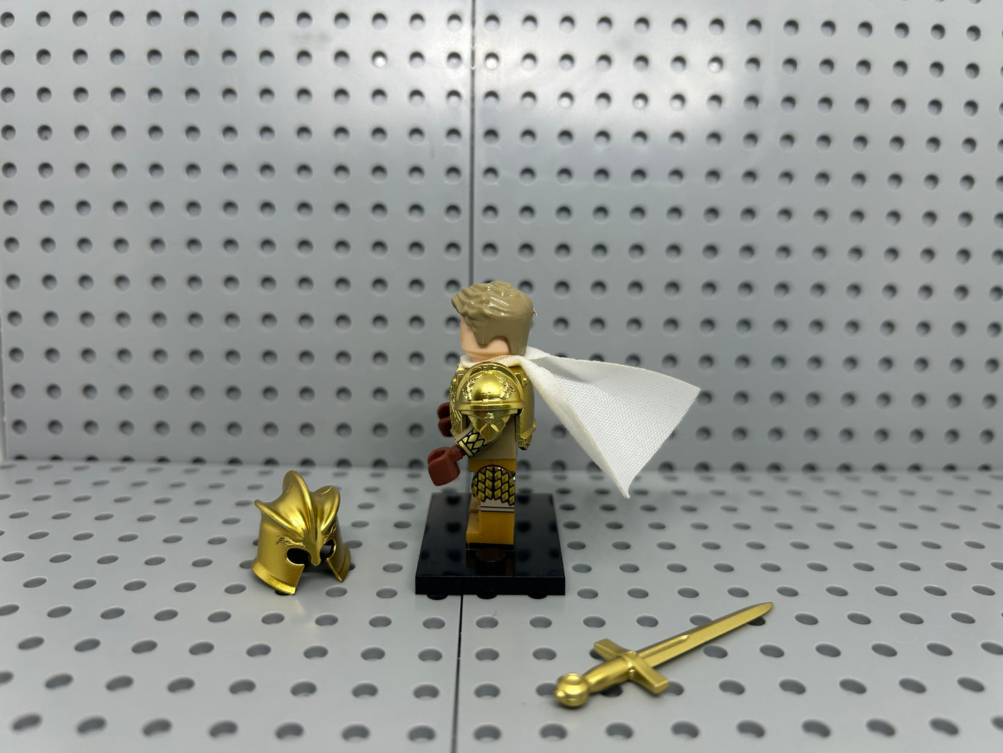 Medieval Golden Knight Custom Block-Style Figure