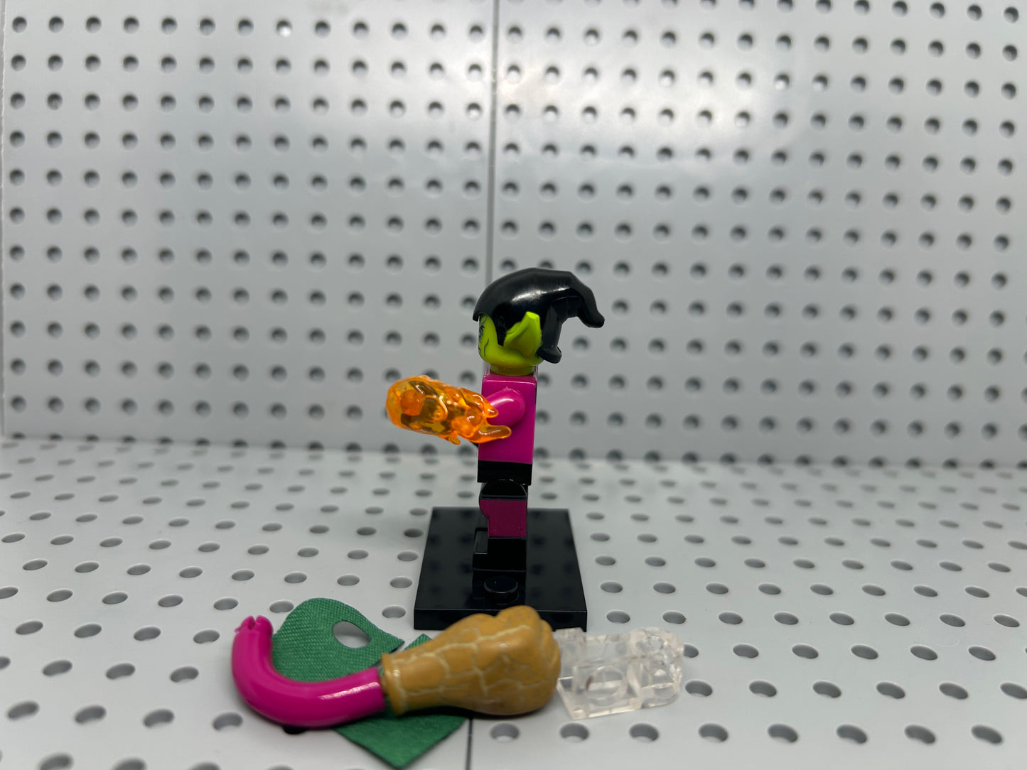 Morph Sovereign Custom Block-Style Figure