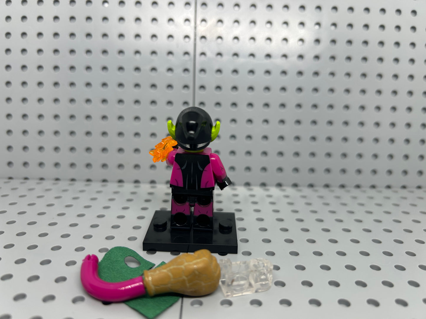 Morph Sovereign Custom Block-Style Figure