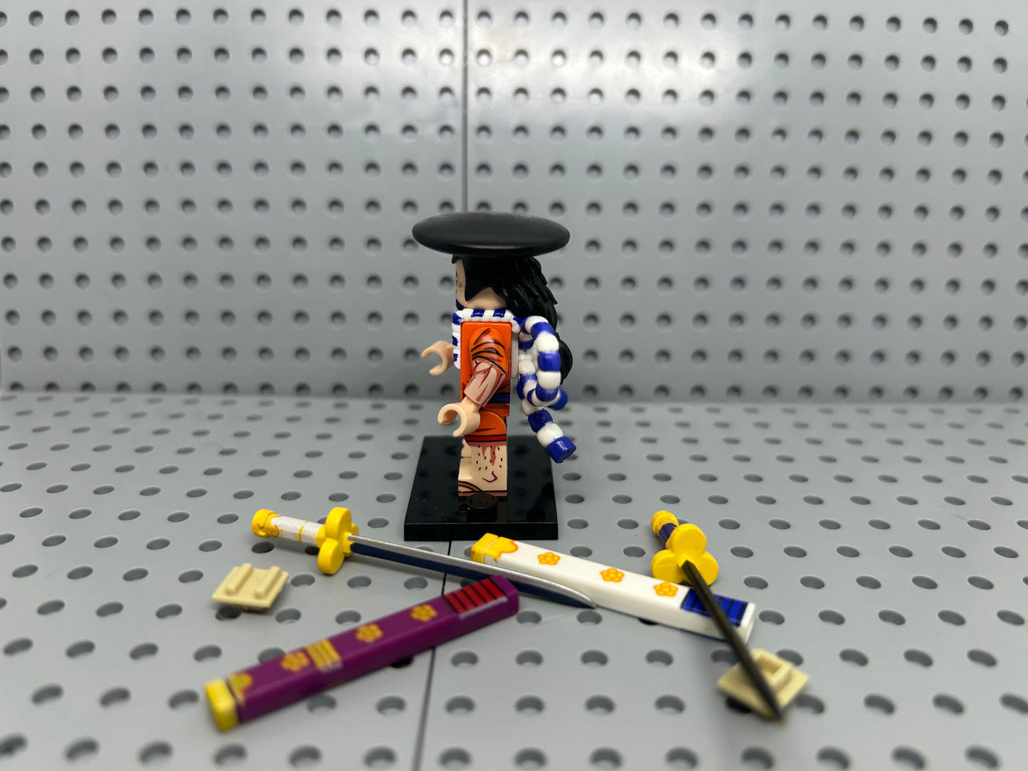 Twinblade Ryo Custom Block-Style Figure