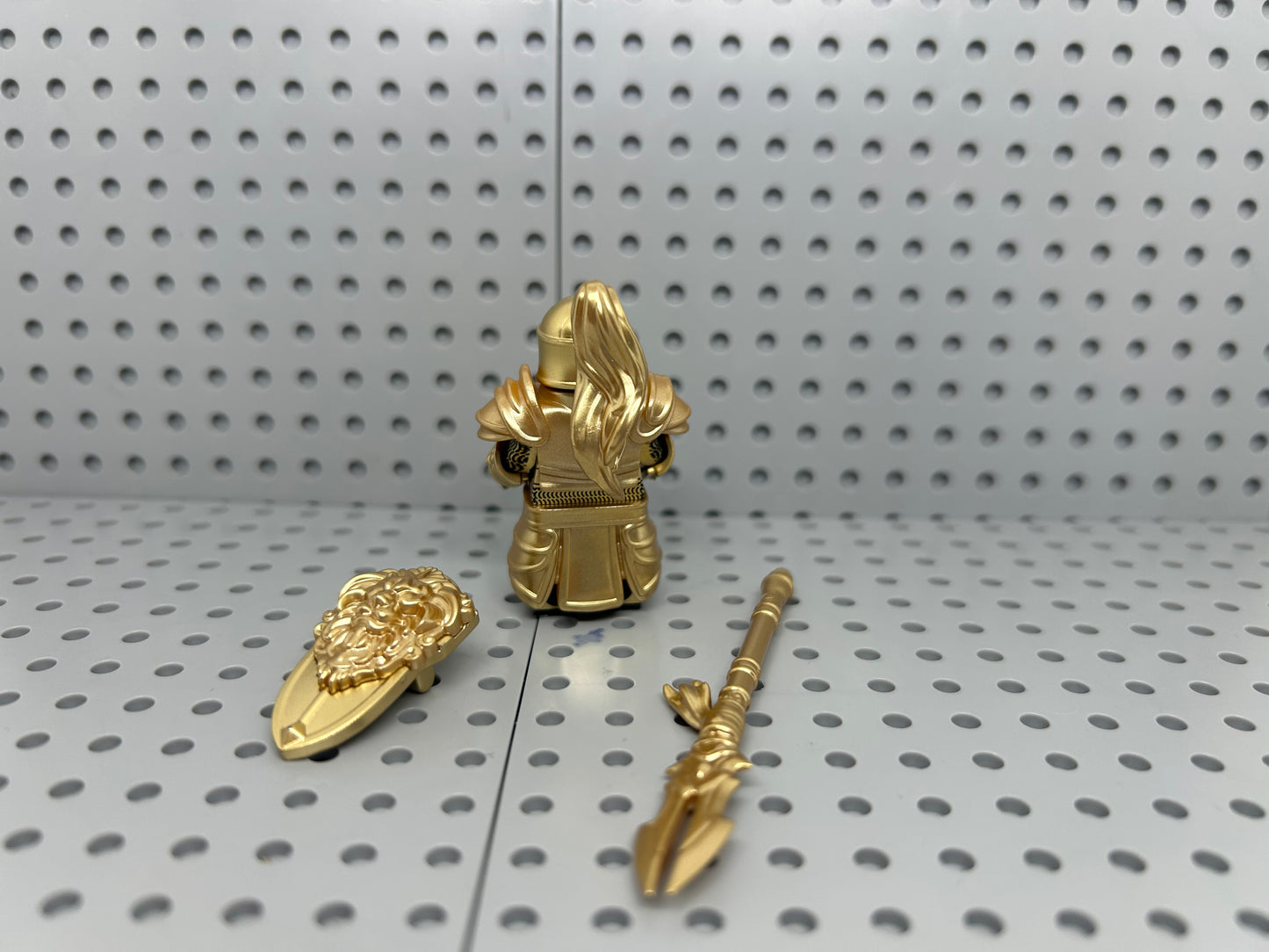 Medieval Golden Knight Custom Block-Style Figure