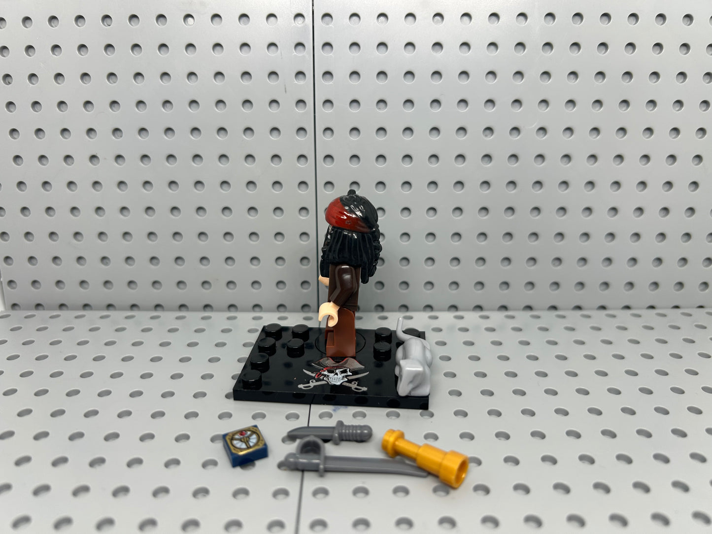 The Rogue Pirate Captain Custom Block-Style Figure