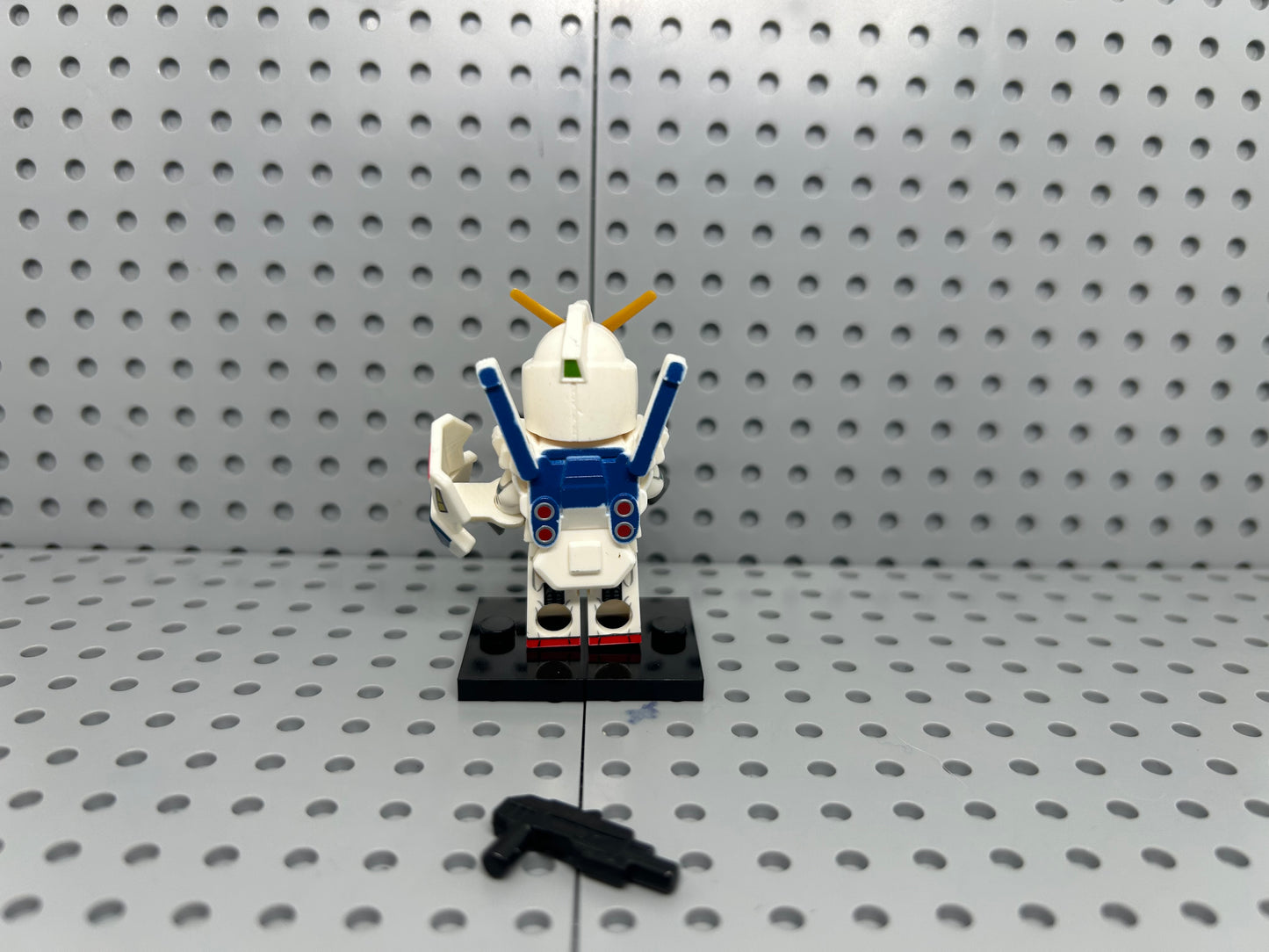 MK-II Battle Mech Custom Block-Style Figure