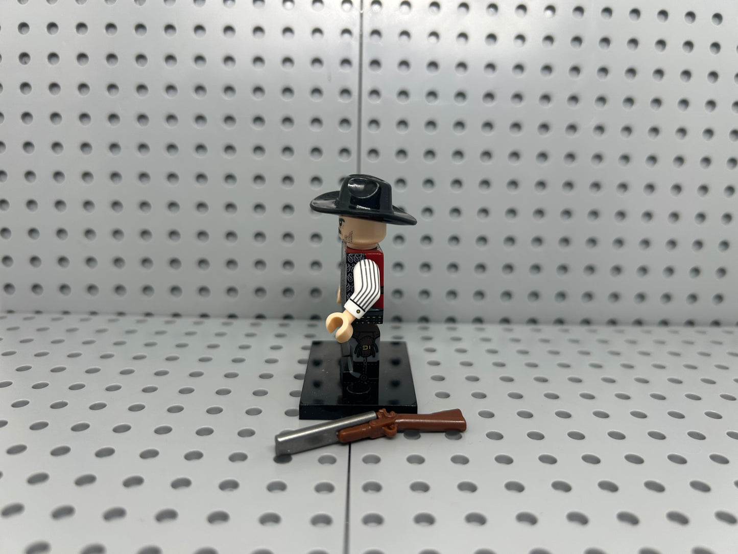 Frontier Gunslinger Custom Block-Style Figure