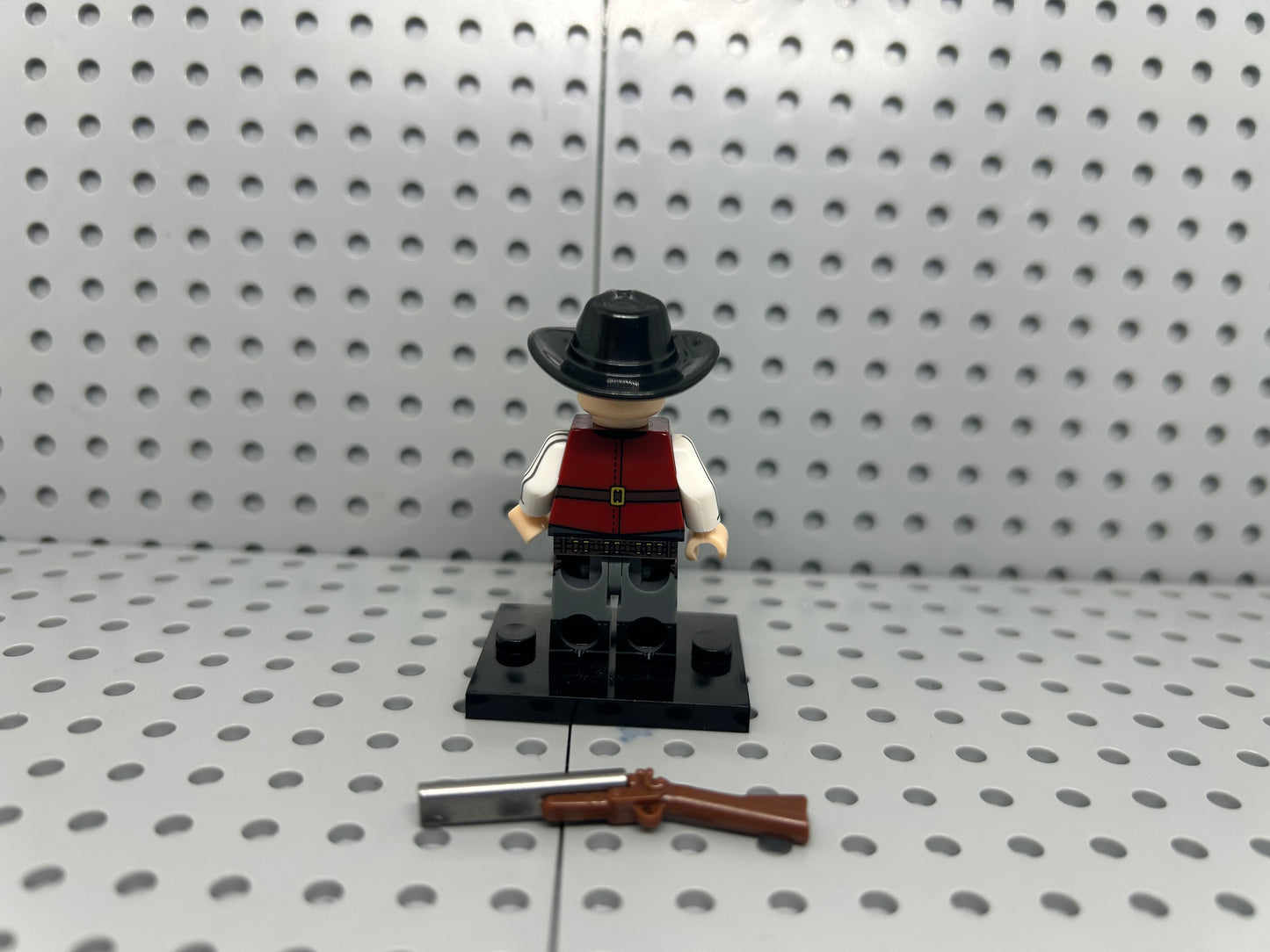 Frontier Gunslinger Custom Block-Style Figure
