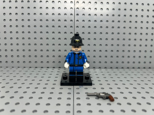 Frontier Lawbreaker Custom Block-Style Figure