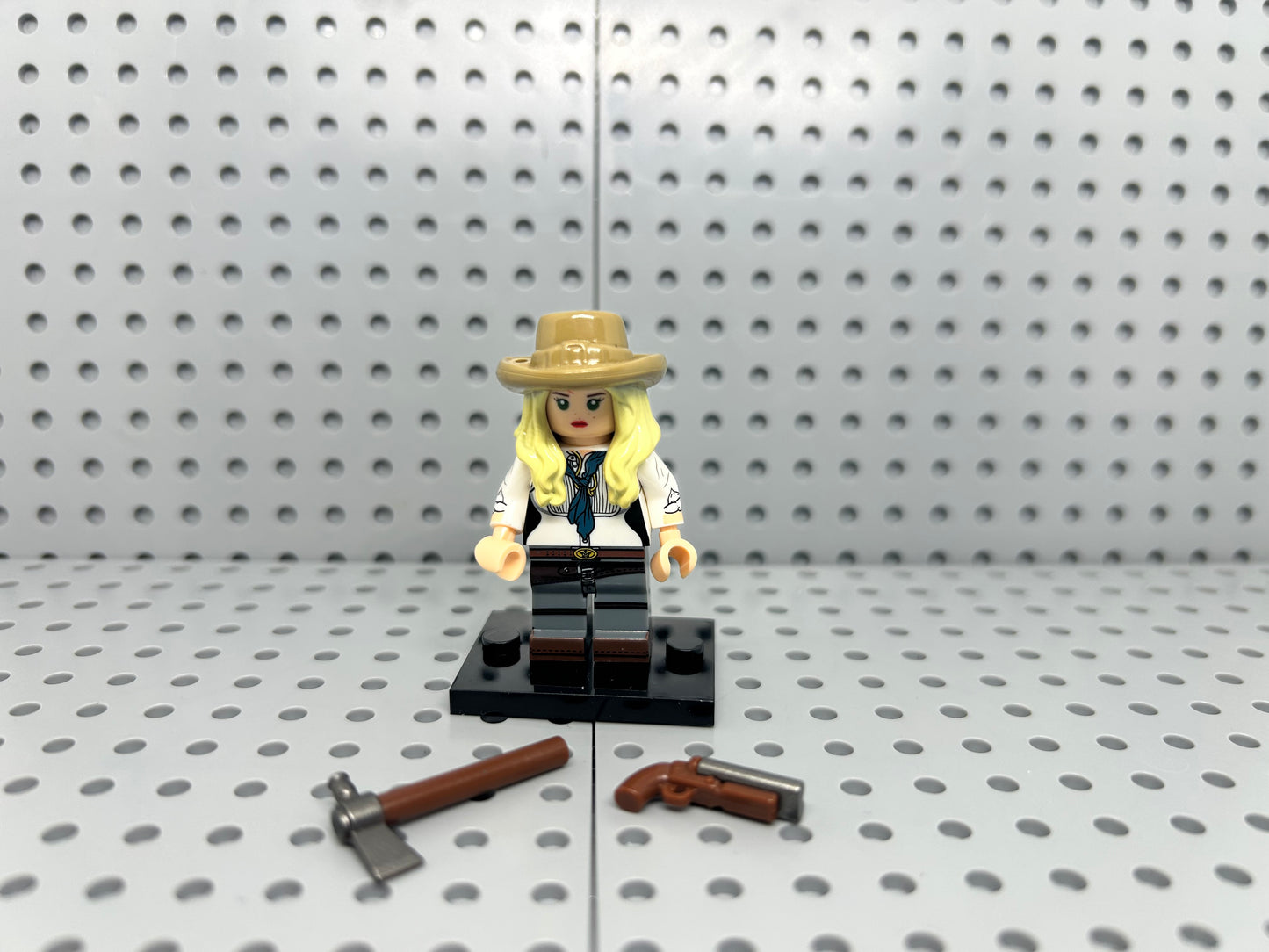 Prairie Tracker Custom Block-Style Figure