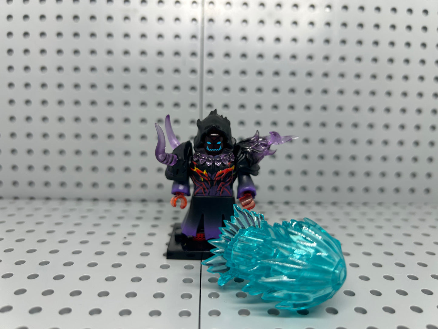 Colossus Battle Guardian Custom Block-Style Figure