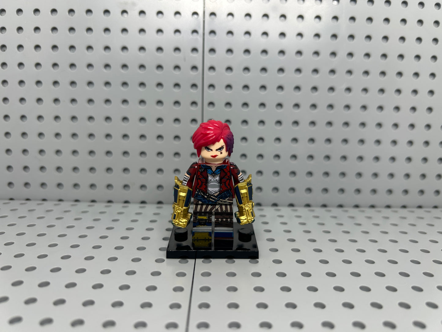 Iron Gauntlet Brawler Custom Block-Style Figure