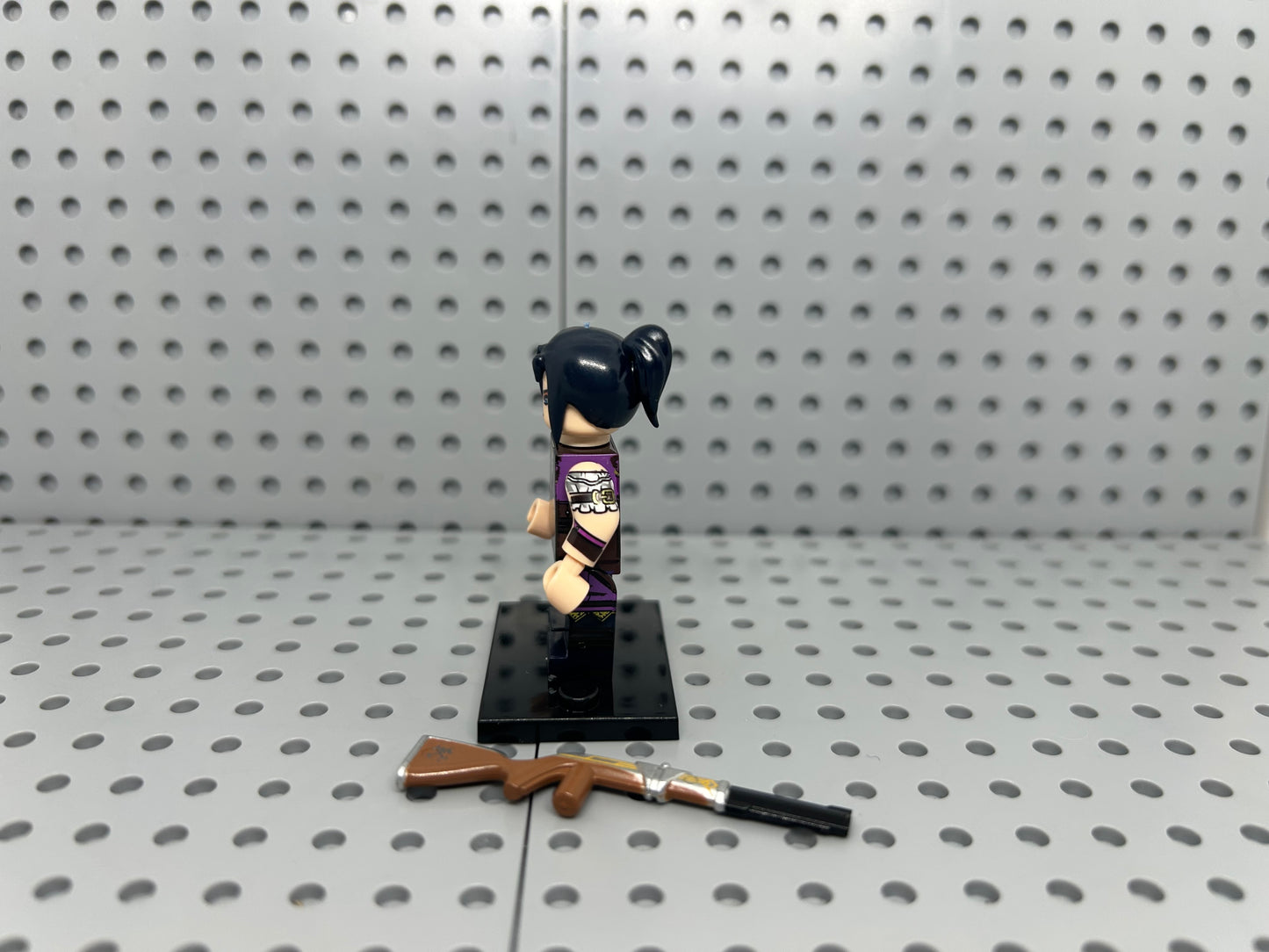 Eagle Eye Riflewoman Custom Block-Style Figure